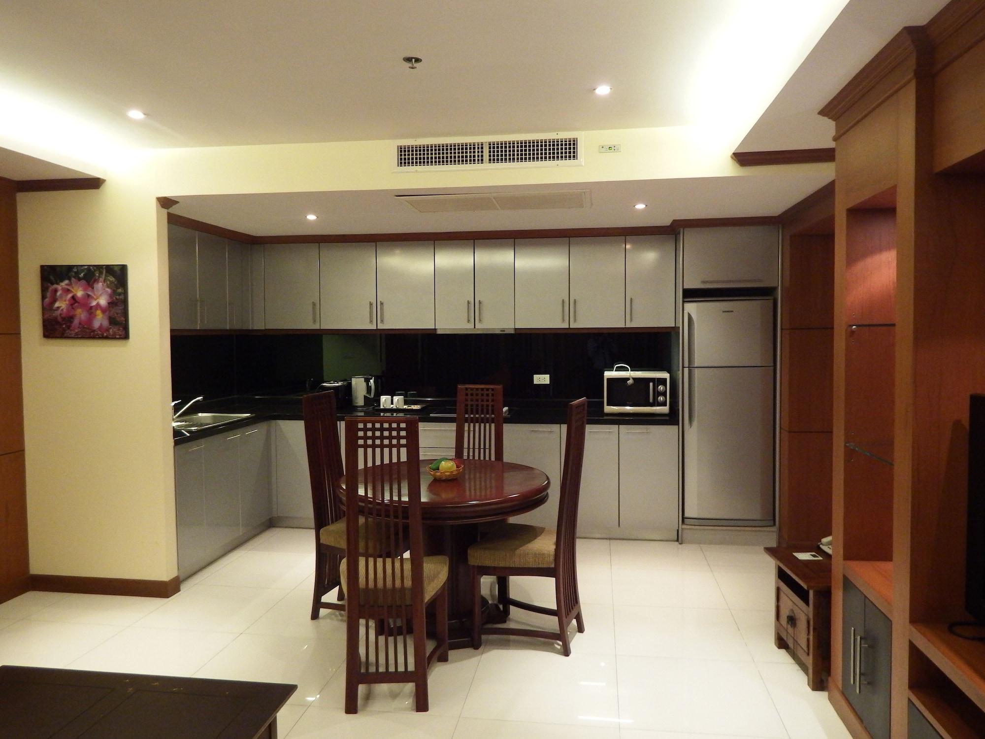 Tara Court Hotel Pattaya Ngoại thất bức ảnh