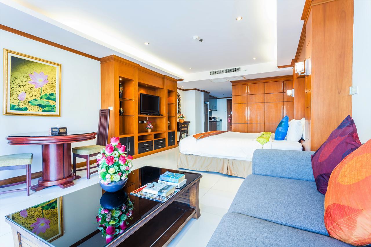 Tara Court Hotel Pattaya Ngoại thất bức ảnh