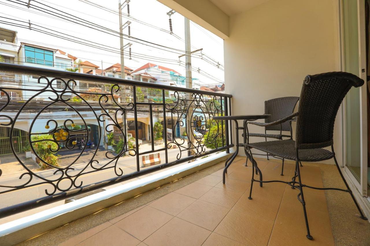 Tara Court Hotel Pattaya Ngoại thất bức ảnh
